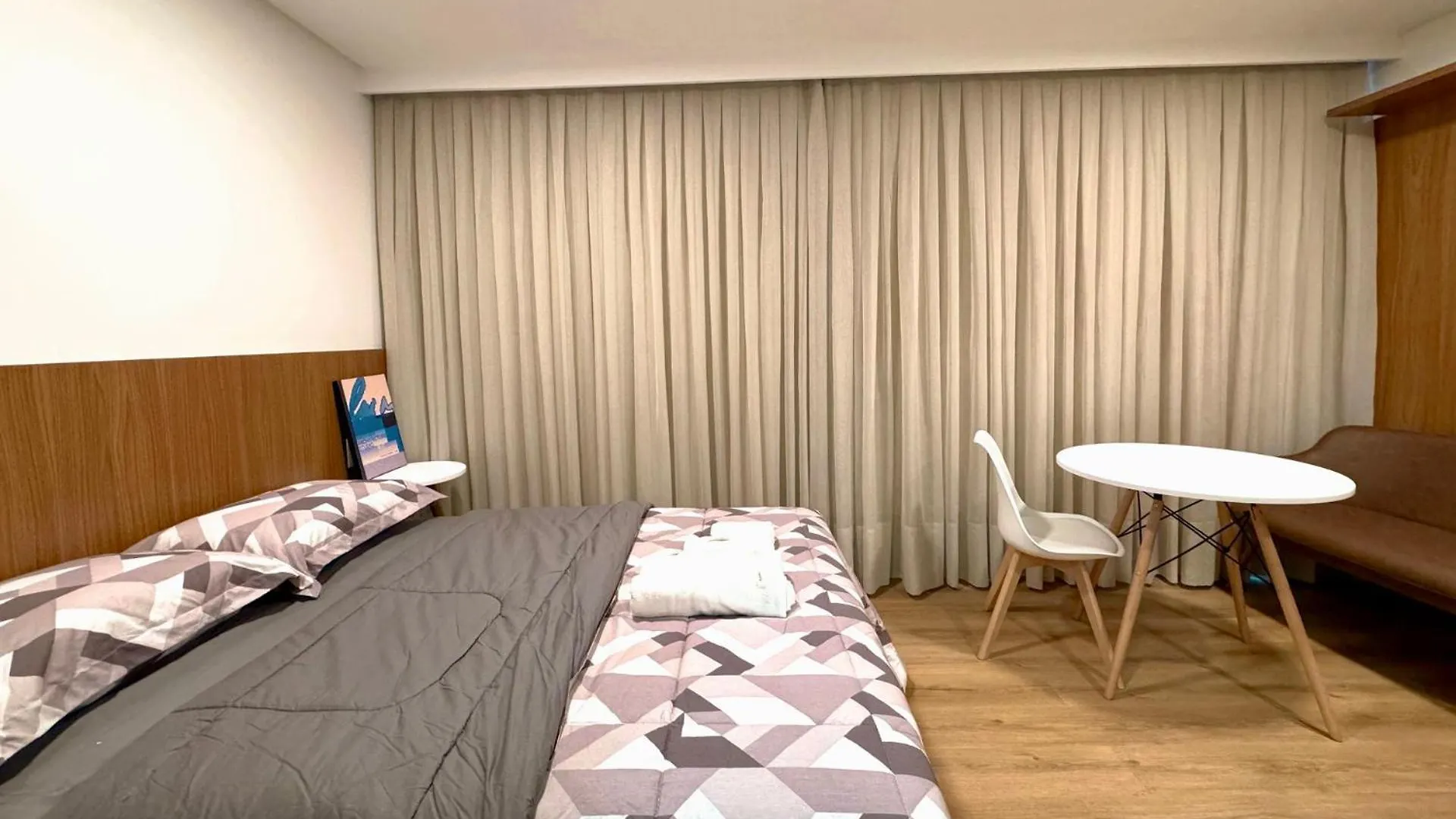 Loft Studio Com Piscina Em Blumenau Zw3837 아파트