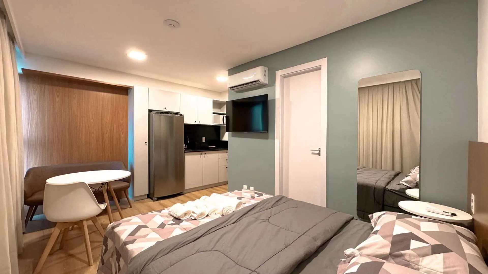 Loft Studio Com Piscina Em Blumenau Zw3837 0*,  Brasilien
